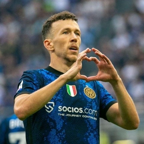 Ivan Perišić slutter seg til Premier League-laget for første gang